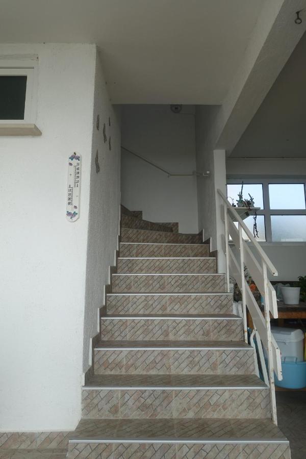 Apartments Galeb Rtina Exteriér fotografie