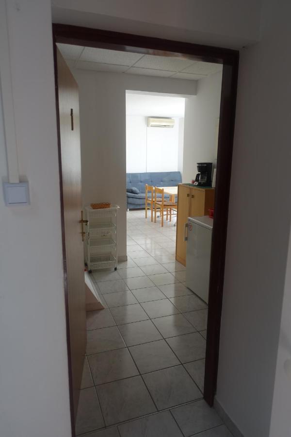 Apartments Galeb Rtina Exteriér fotografie